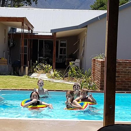 Azaria Guesthouse スウェレンダム エクステリア 写真