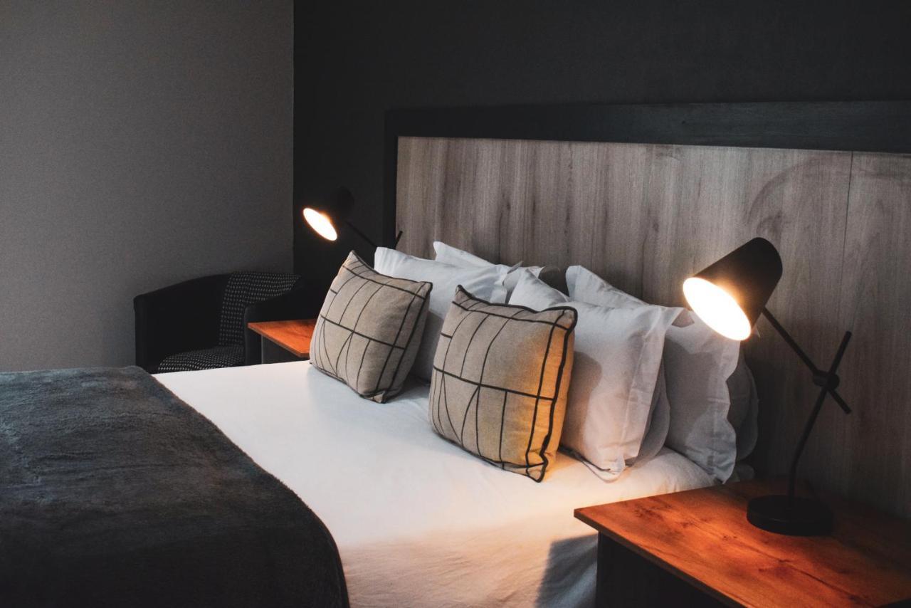 Azaria Guesthouse スウェレンダム エクステリア 写真