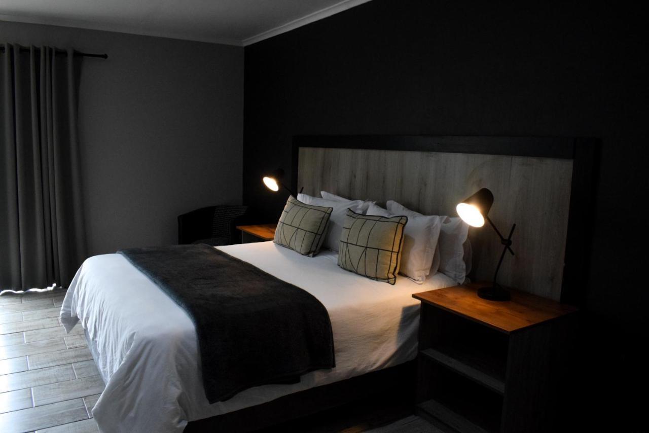 Azaria Guesthouse スウェレンダム エクステリア 写真