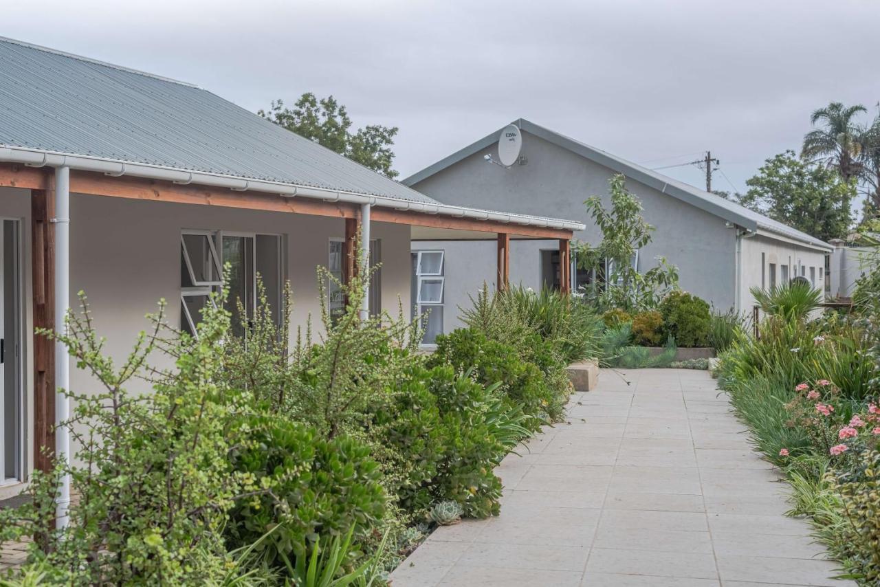 Azaria Guesthouse スウェレンダム エクステリア 写真