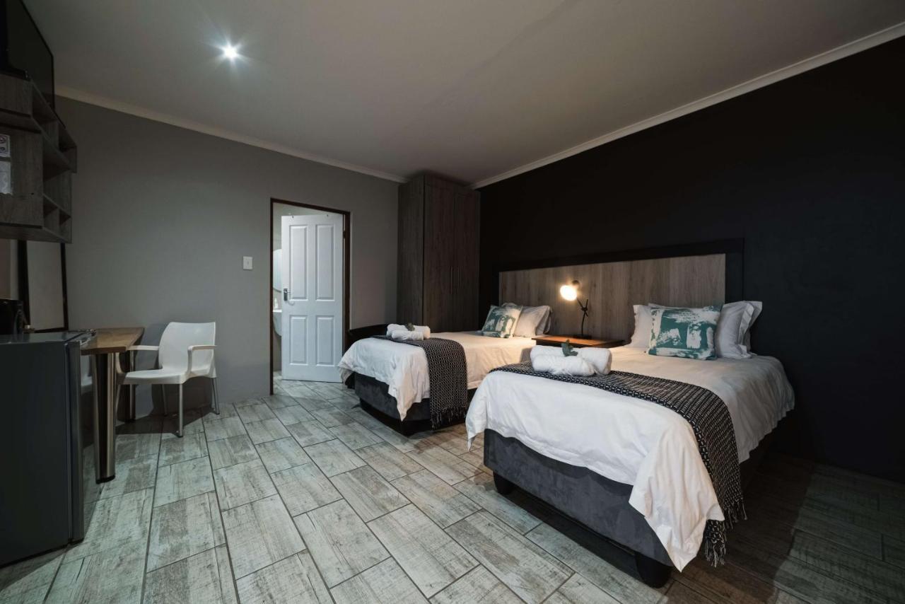 Azaria Guesthouse スウェレンダム エクステリア 写真