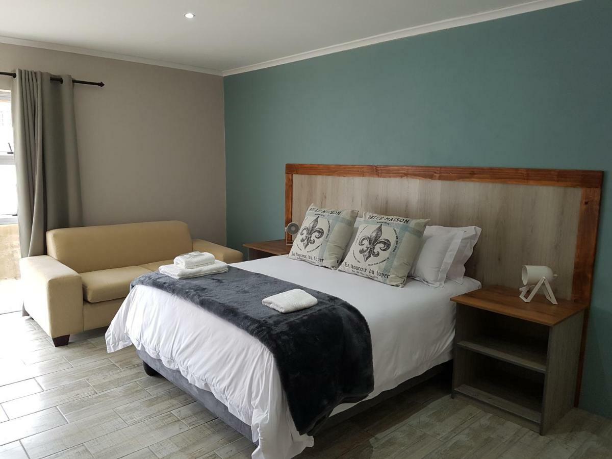Azaria Guesthouse スウェレンダム エクステリア 写真